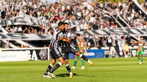 L'évolution du record de buts marqués en une saison de football